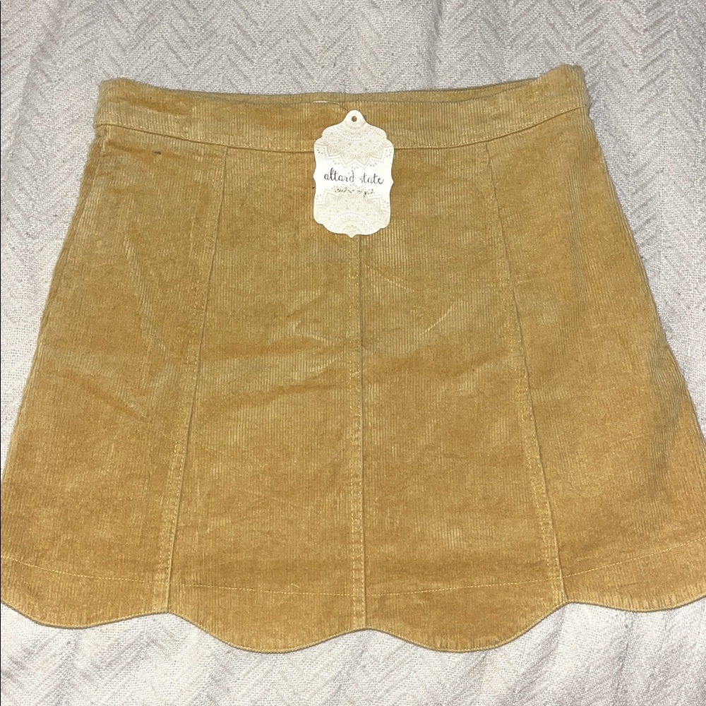 NWT Altard State mustard mini skirt. Scalloped hem.